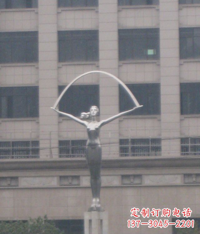 湖北校园不锈钢女孩雕塑