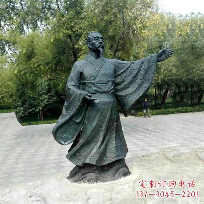 湖北中国历史名人战国时期儒家学派的代表人物荀子铜雕像