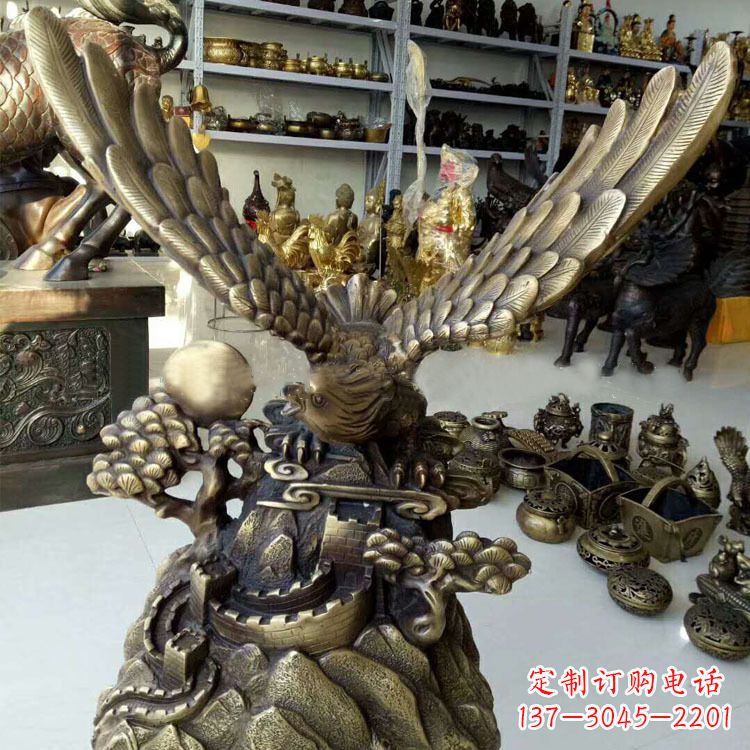 湖北铸铜老鹰雕塑
