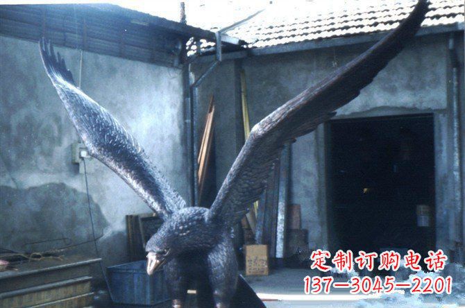 湖北铸铜老鹰企业动物铜雕