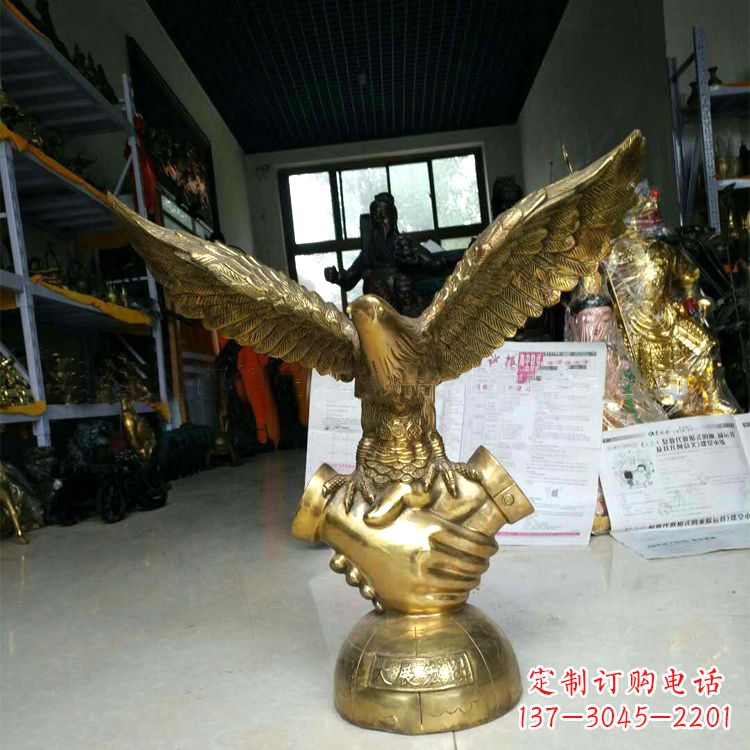湖北铸铜老鹰雕塑大展宏图
