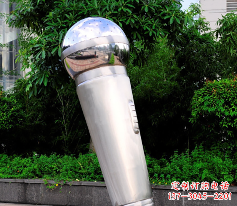 湖北不锈钢话筒景观雕塑