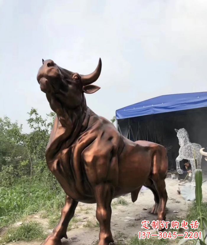 湖北紫铜牛动物雕塑