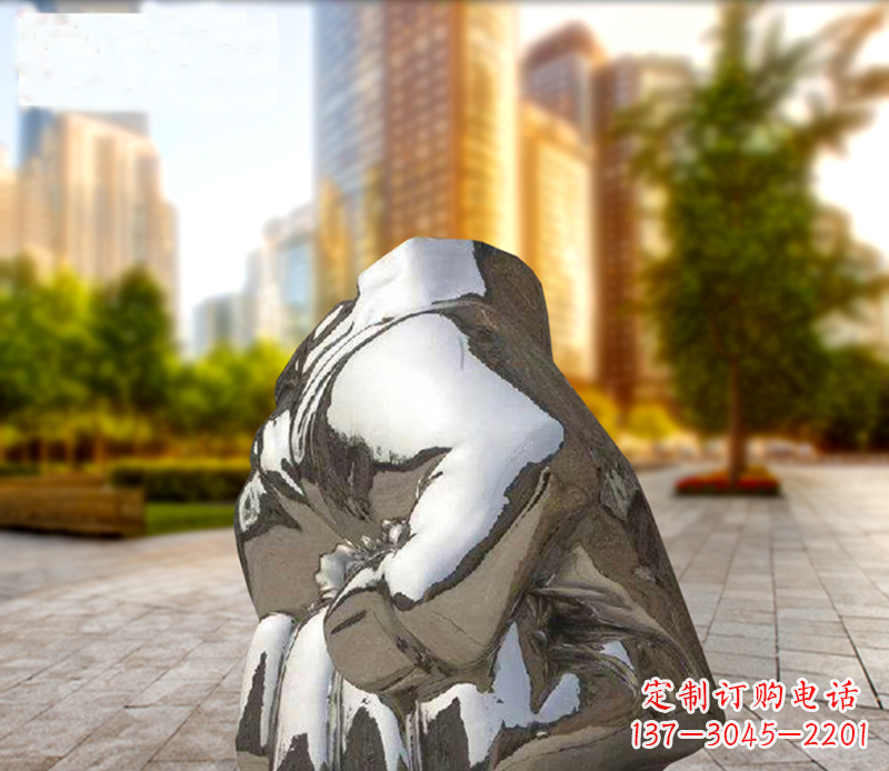 湖北广场不锈钢拳头景观雕塑