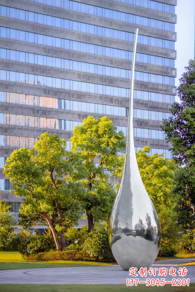湖北水滴雕塑-不锈钢镜面公园广场水滴雕塑